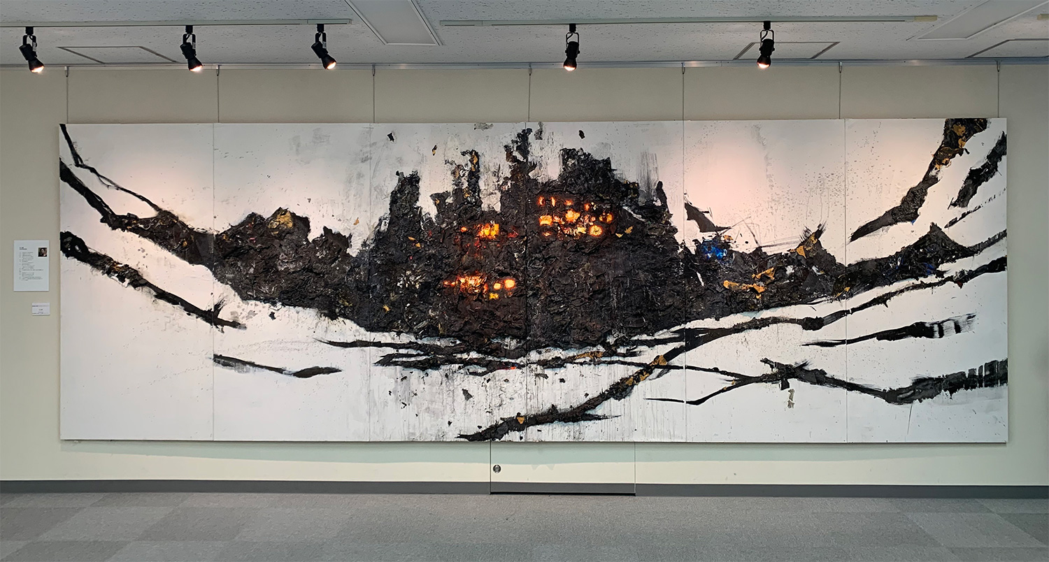 Ruins Weaving a Silhouette